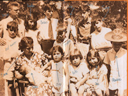 Frank Farrelly als Kind mit der ganzen Familie